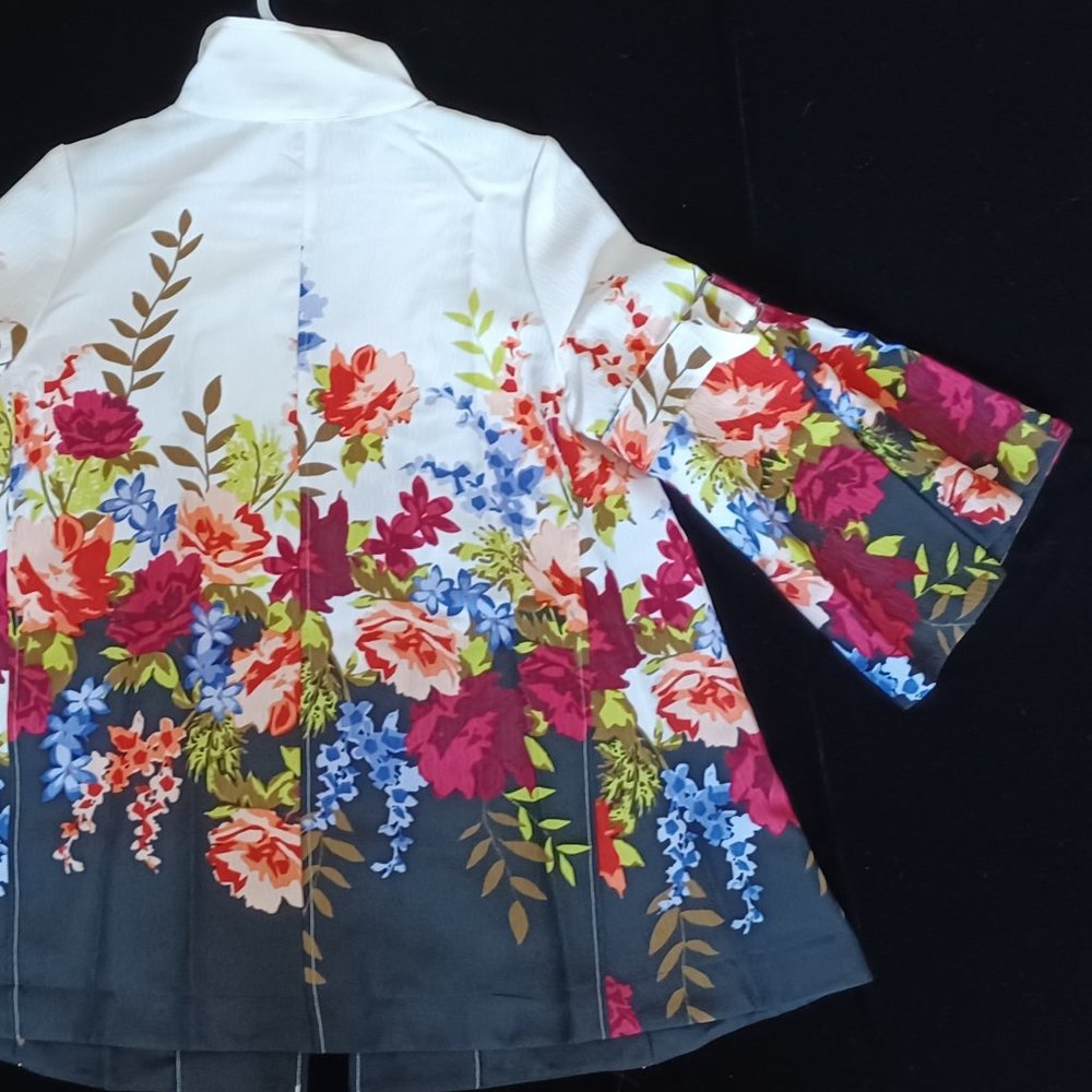 IC Collection by Connie K Floral Black/White jacket - Picture 7 of 13